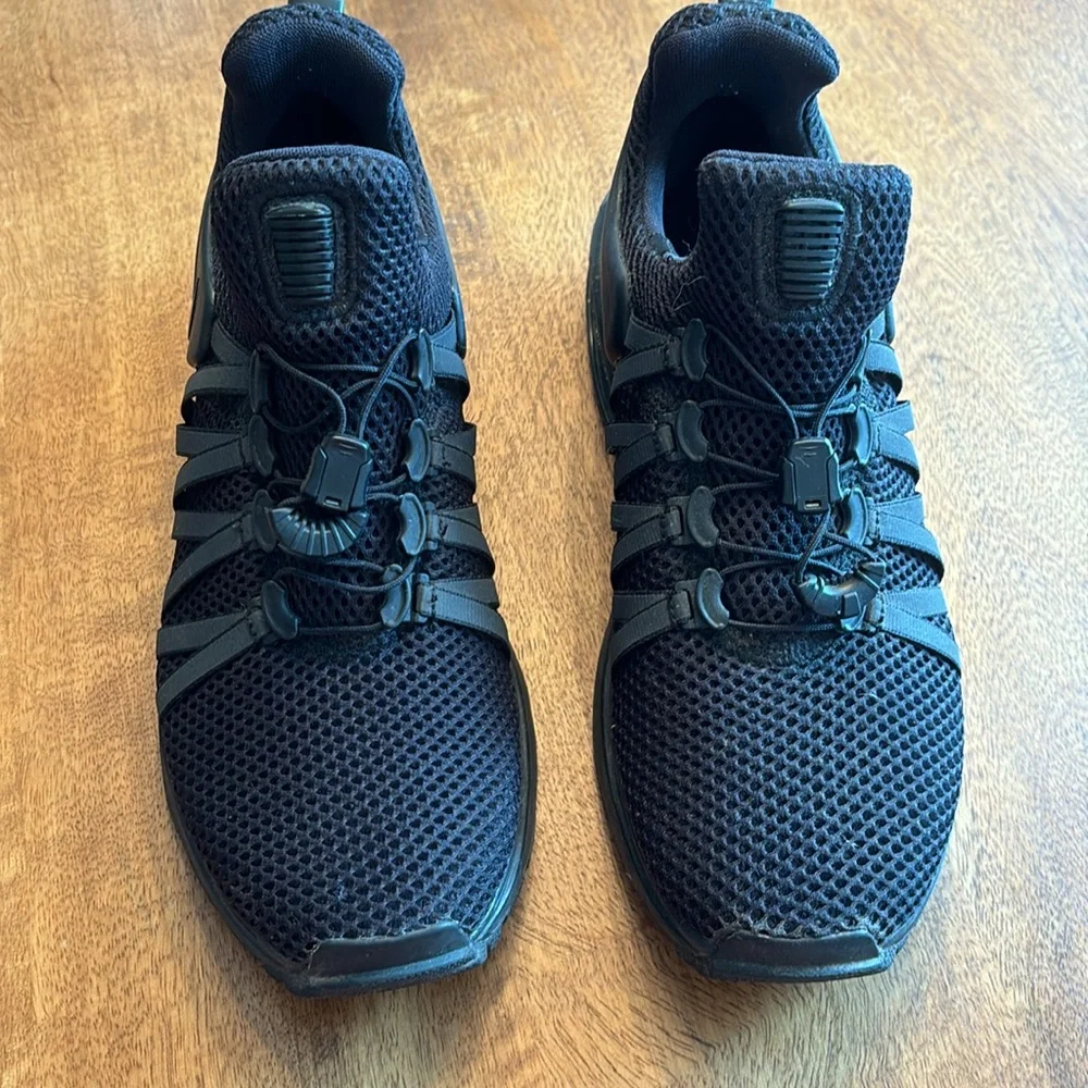 Nike Shox Gravity women’s 8
